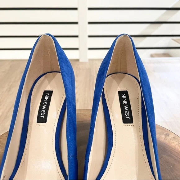 6.5 NWT Nine West faux velvet blue pointed toe block heels - Picture 8 of 10